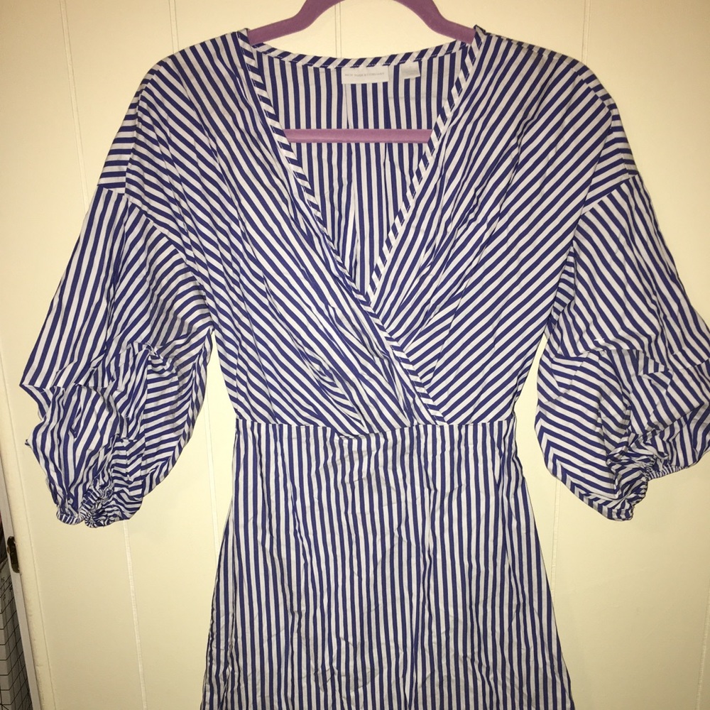 Puff sleeve dress
